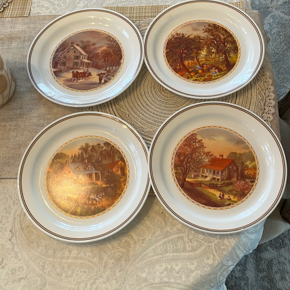 Set of 4 Retired Corelle Corning Currier and Ives 10 1/4" Dinner Plates in EUC